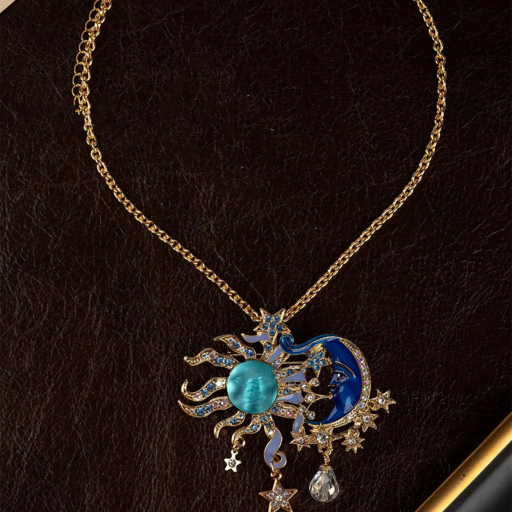 European Antique Moen Face Sun Moon Sun Moon Necklace