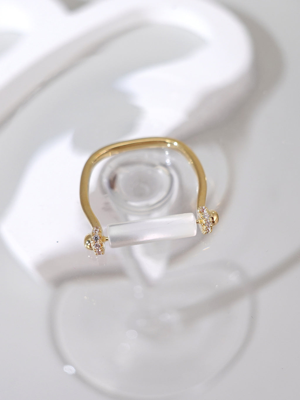 Rotatable Micro-paved Diamond Geometric Light Luxury High-end Ring